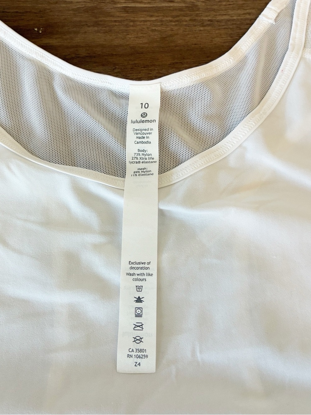 Like New Lululemon White Racerback Workout Tank Top Size 10 - Picture 6 of 10